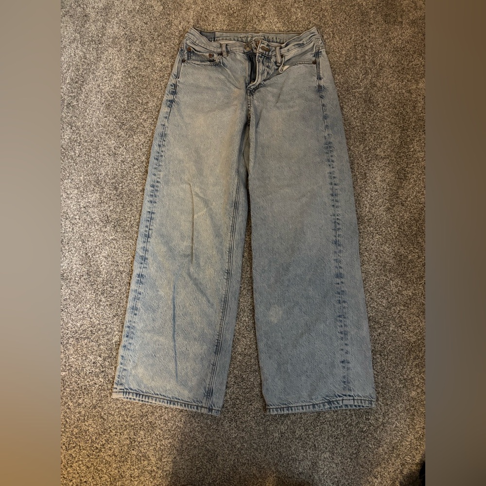 American Eagle Outfitters Light Blue Denim Jeans